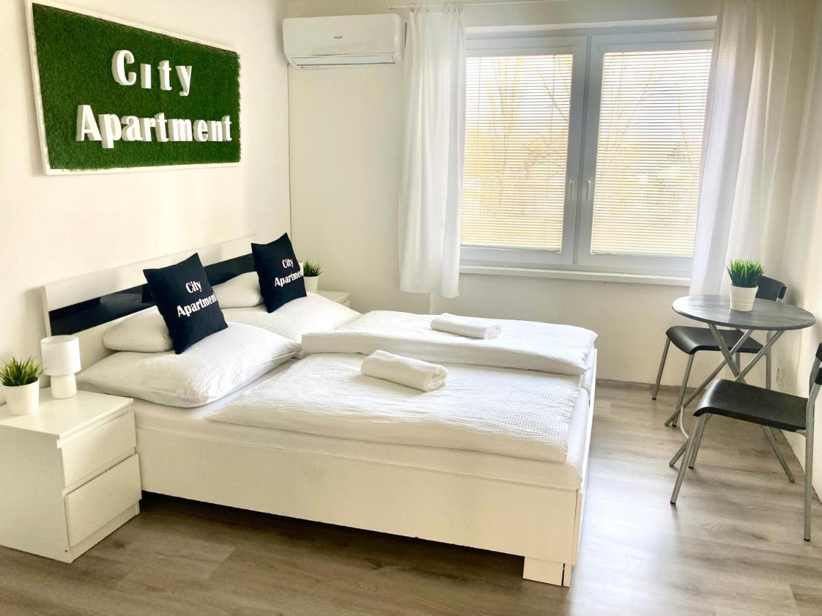 Štúrovo City Apartment المظهر الخارجي الصورة